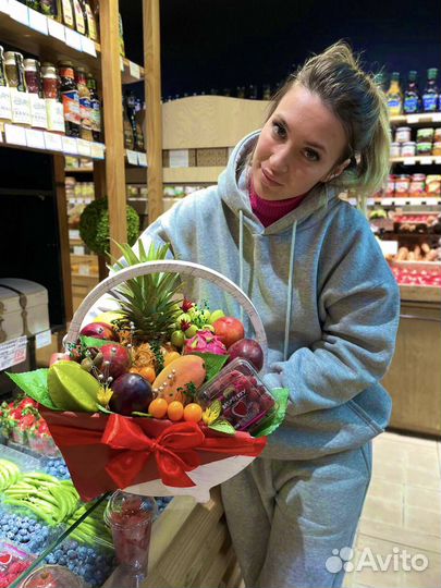 Экзотические фрукты Краснодар корзина фруктовая