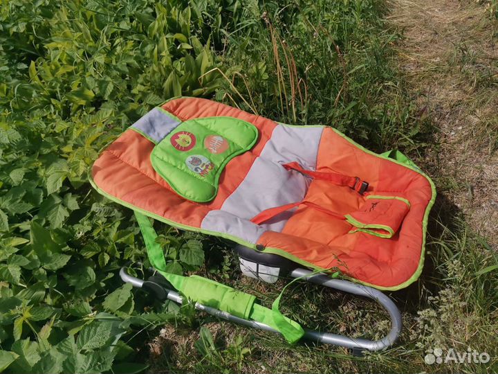 Яркий детское кресло шезлонг