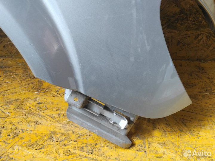 Крыло для правое Mercedes Vito W639 2.2 OM646 2007