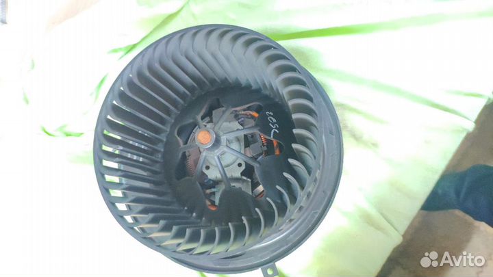 Моторчик печки BMW Х3 F25