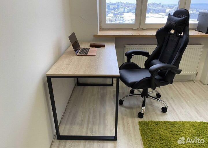 Стол для компьютера набор салфеток в подарок