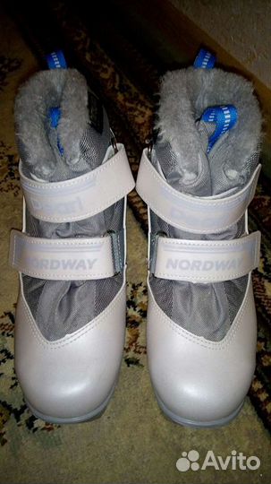 Лыжные ботинки,размер 35