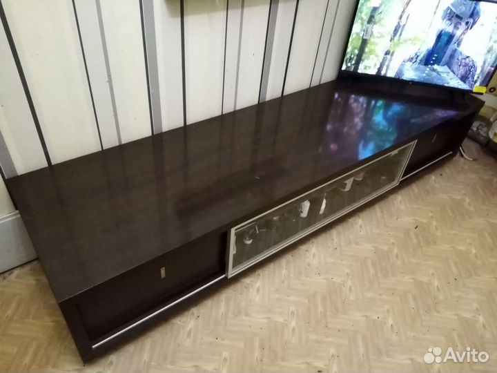 Тумба под телевизор