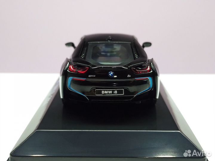 1:43 BMW i8