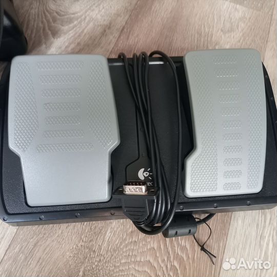 Игровой руль с педалями для пк