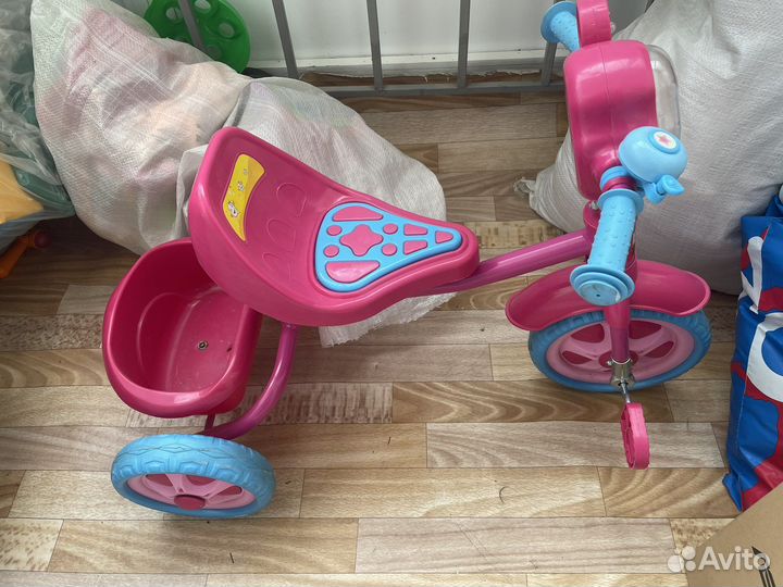 Трехколесный велосипед