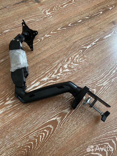 Настольный кронштейн north bayou F80