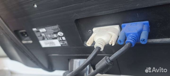 27-дюймовый светодиодный монитор AOC