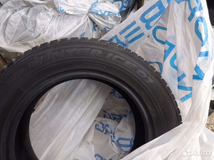 Dunlop SP Winter Ice 01 205/60 R16