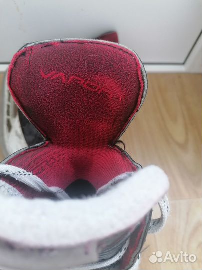 Коньки хоккейные Bauer X900