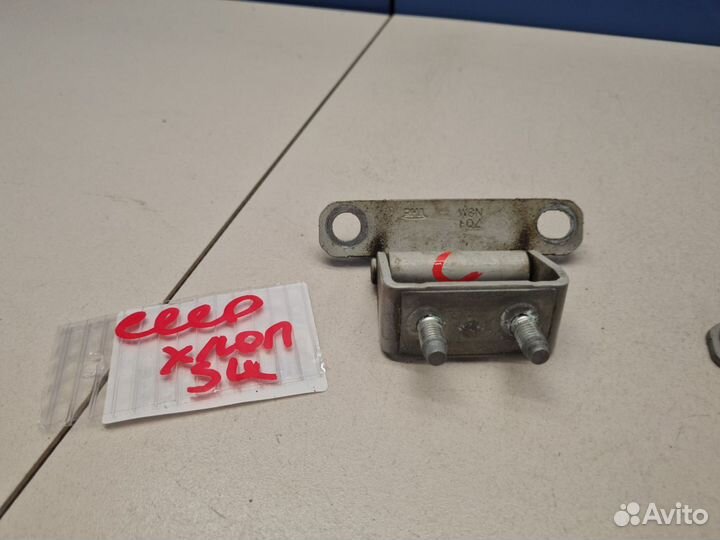 Петля двери багажника Hyundai Tucson JM 2004-2010