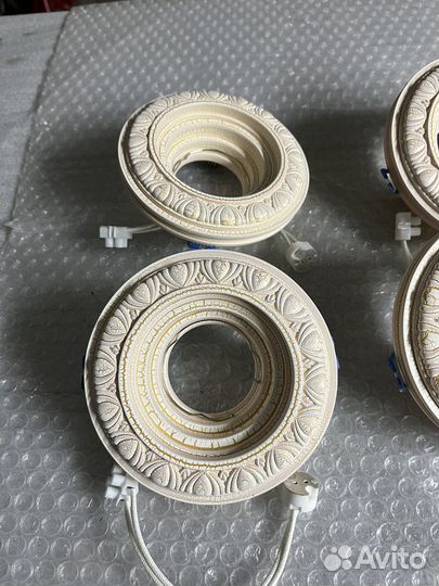 Светильники потолочные 7 штук