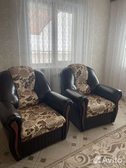 Диван с креслами