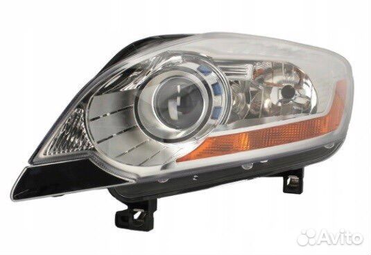 Ford Kuga 1 левая фара