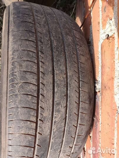 Yokohama dB Decibel E70 215/55 R17