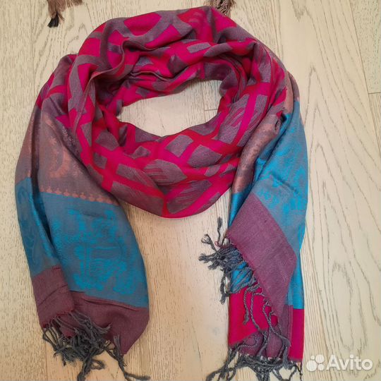 Шарфы и палантины