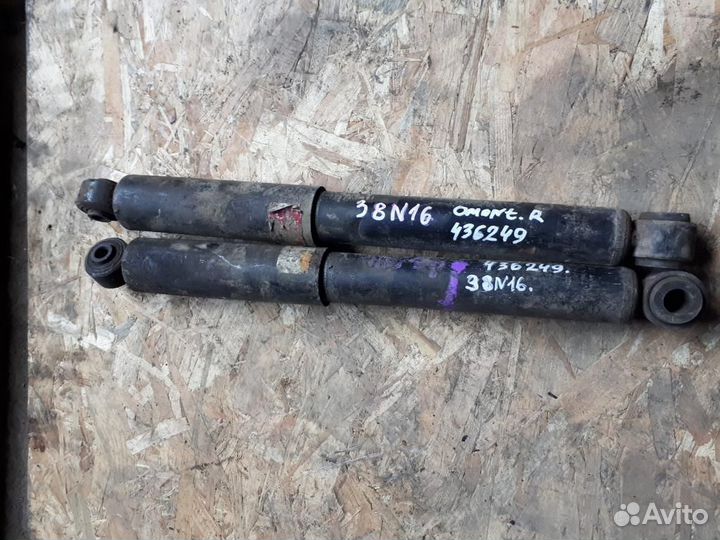 Амортизатор задний Opel Monterey A 91-98