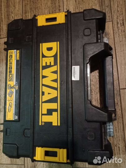 Шуруповерт dewalt dcd 708