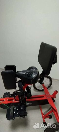 Трехколесный велосипед и велотренажёр