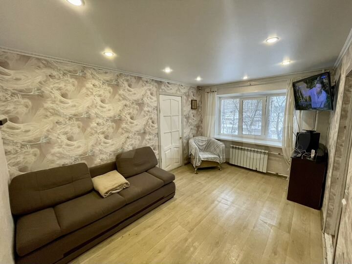 3-к. квартира, 42,8 м², 2/5 эт.