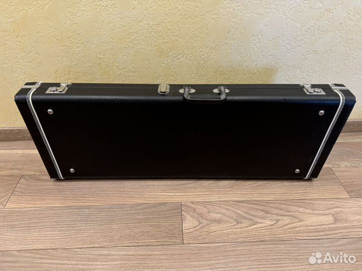 Гитарный кофр (кейс) Fender