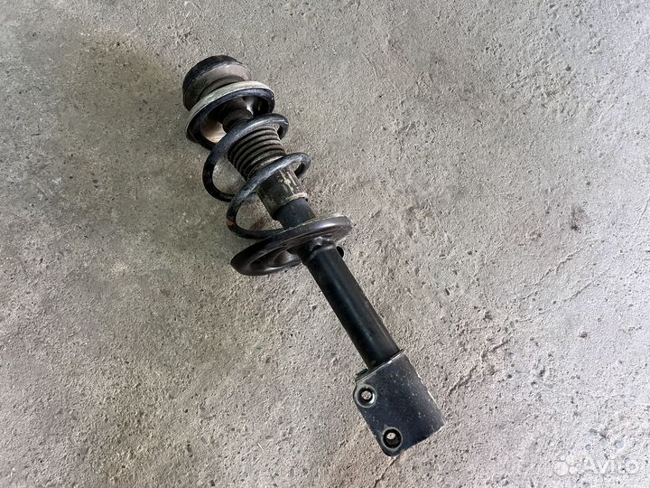 Аортизатор передний Рено Логан 2 Сандеро 2 в сборе