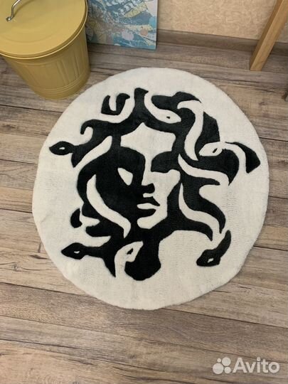 Тафтинговый ковер ручной работы