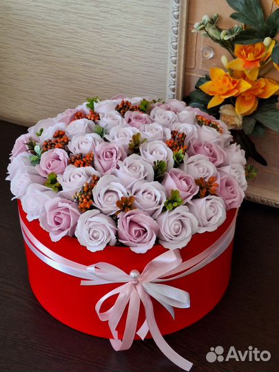 Праздничные сувениры