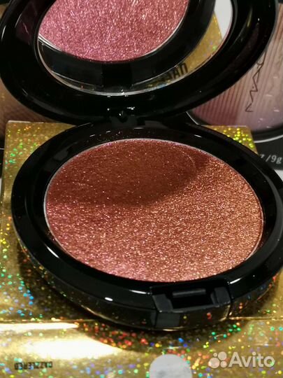 Mac компактная пудра с эффектом сияния