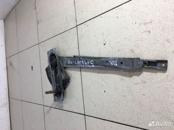 Стеклоподъемник механический передний левый