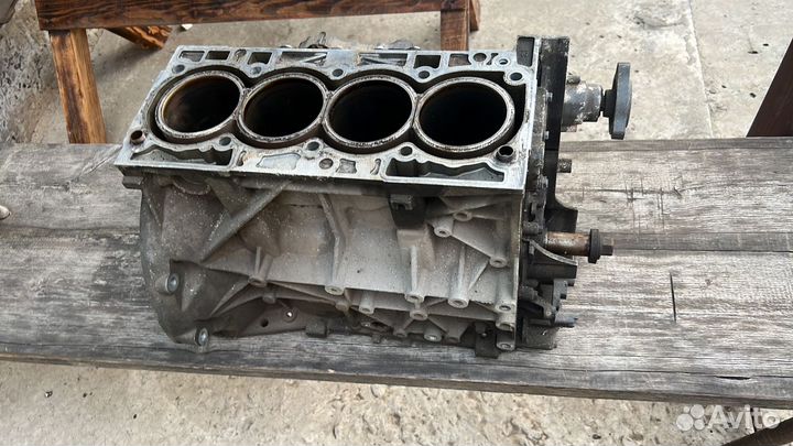 Блок цилиндров Ford Focus 3 1.5 ecoboost M8DA