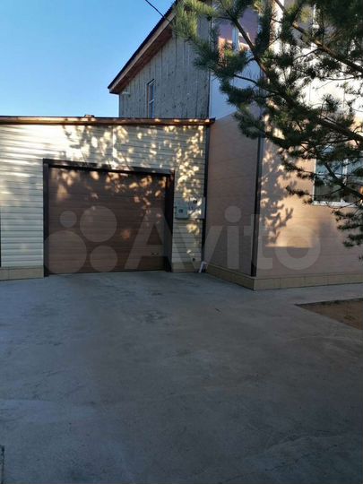 Дом 176 м² на участке 15 сот.