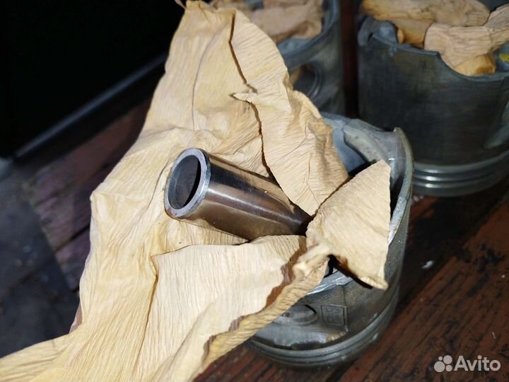 Поршня на 402 двигатель