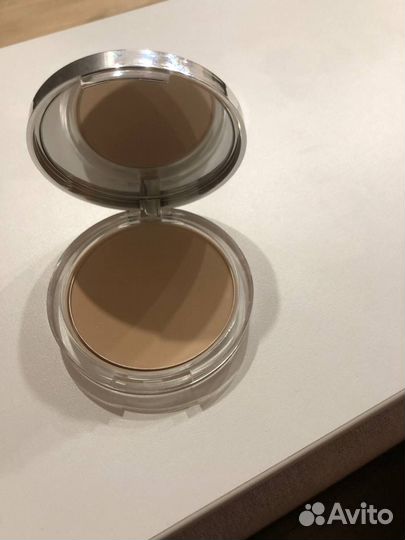 Пудра clinique almost