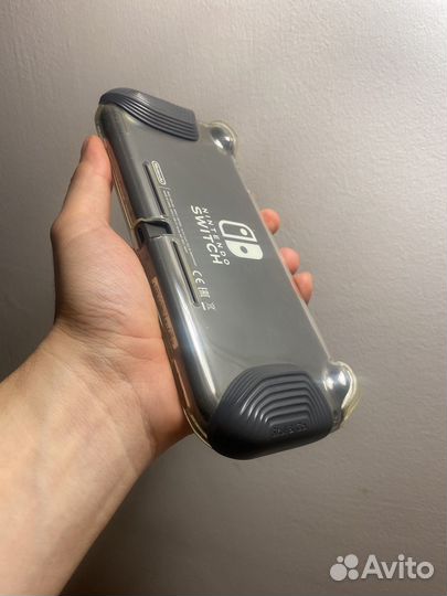 Nintendo switch lite + два чехла