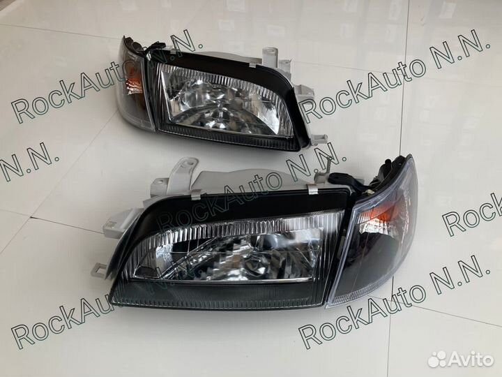 Фара (комплект) Toyota Caldina (1992-1996)