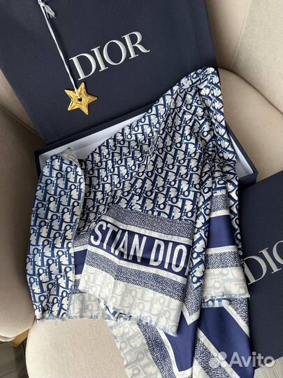 Платок christian dior