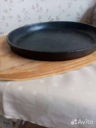 Чугунная сковорода