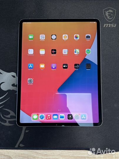 iPad pro 12.9 (4-го поколения) 2020 / 1 TB