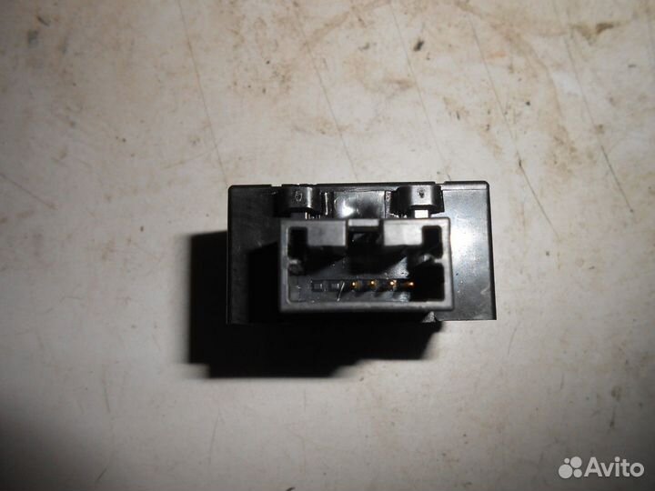 Кнопка ESP OFF (Nissan Pathfinder)