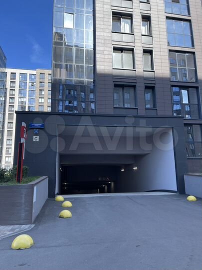 Машиноместо, 13 м²