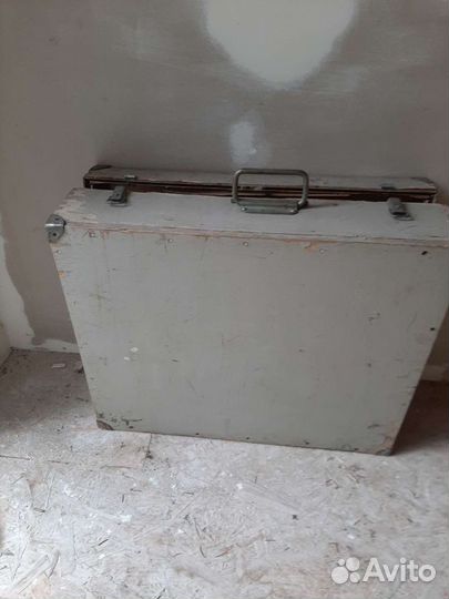 Деревянные чемоданы времён СССР