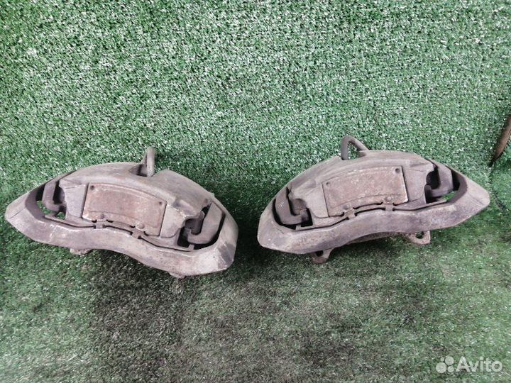 Суппорт тормозной передний Audi A8 D3 BFM 2004