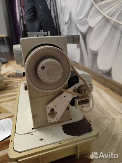 На запчасти швейная машина Veritas rubina 1490