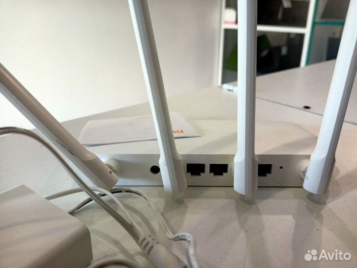 Роутер Xiaomi Mi Wi-Fi Router 4C