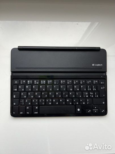 Клавиатура Logitech для iPad
