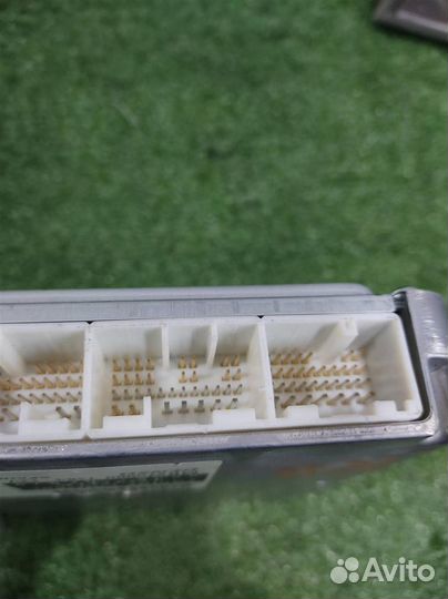 Блок управления двс Toyota Corolla Verso R1 2006