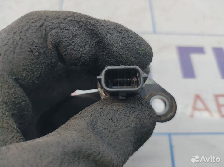 Датчик положения коленвала Nissan Qashqai (J10) 23