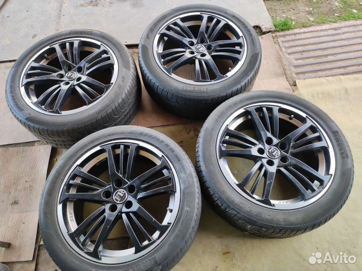 Pirelli P Zero 255/45 R19