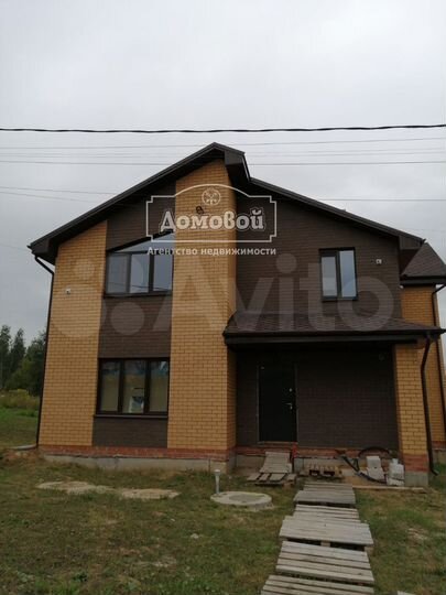 Дом 160 м² на участке 5 сот.